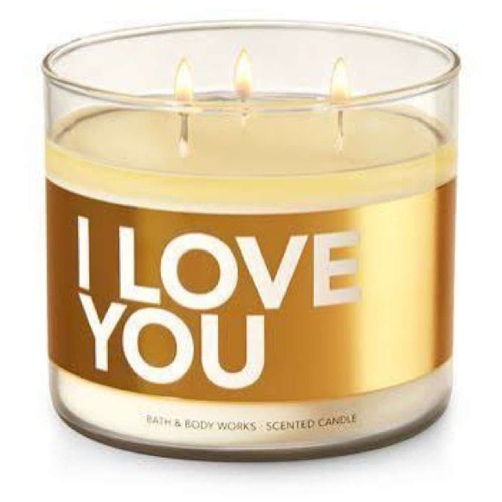 Bath & Body Works RARE “I LOVE YOU” 14.5 Oz 3 Wick Scented Candle NEW